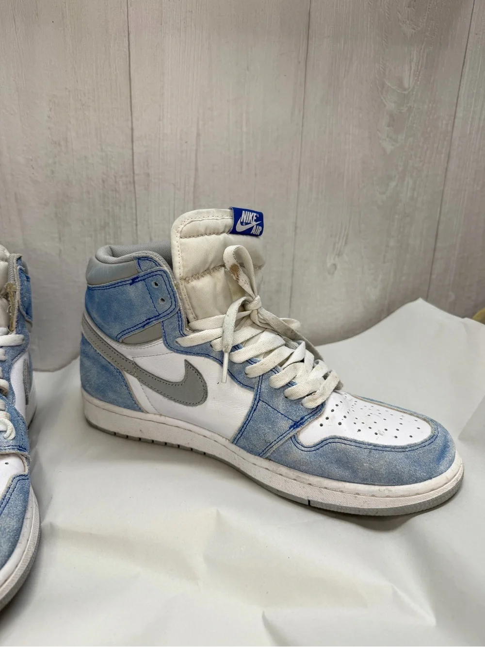 Air Jordan 1 Retro OG High Hyper Royal White Size 11.5 Faded blue suede & white